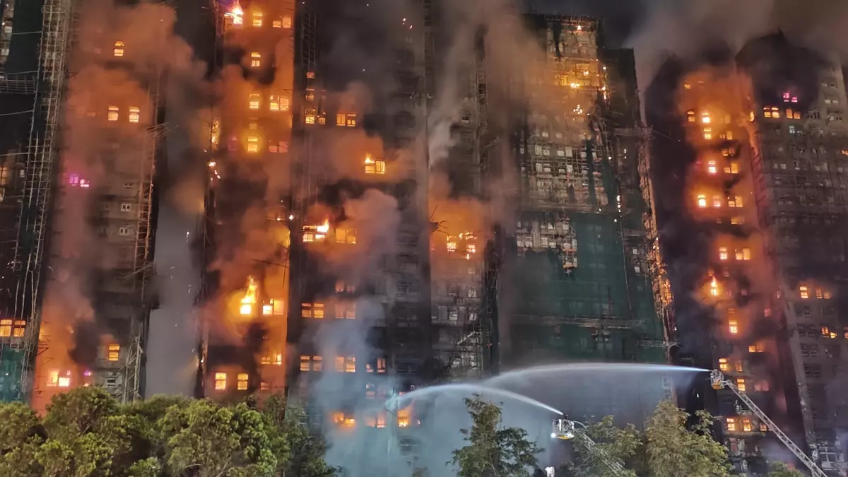 Hong Kong\'da Yangın: 128 Ölü