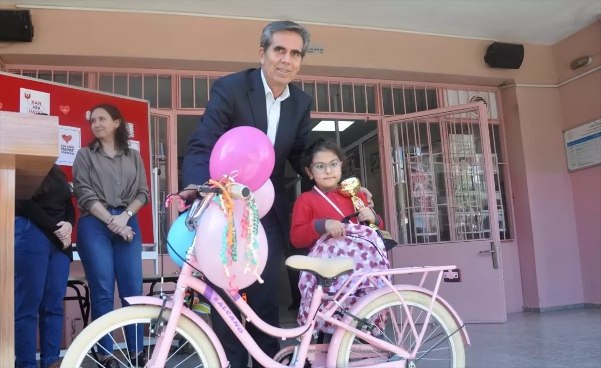 Ödemiş\'te Kan Bağışı Kampanyasına Ödül