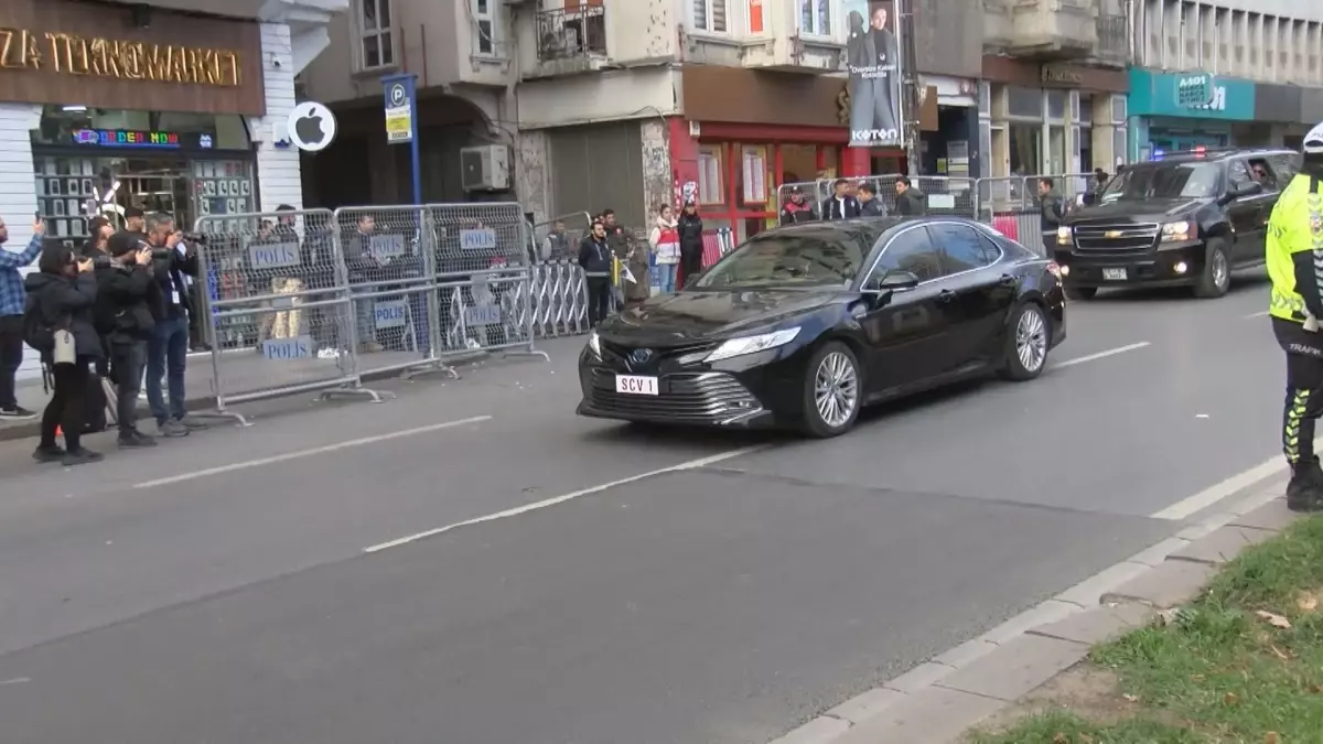 Papa 14. Leo İstanbul\'da