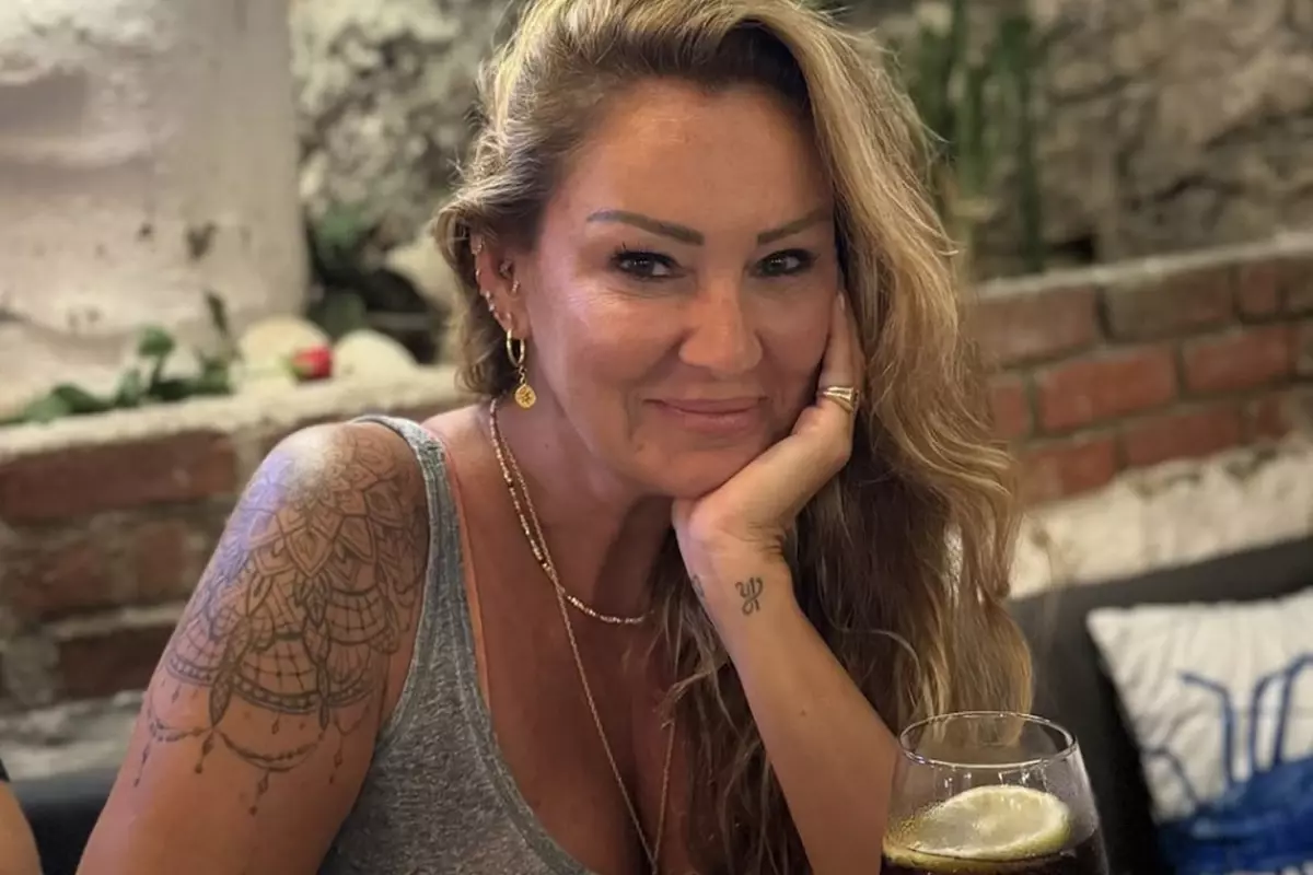 19 yaşındaki halini paylaşan Pınar Altuğ\'un fotoğrafı olay oldu