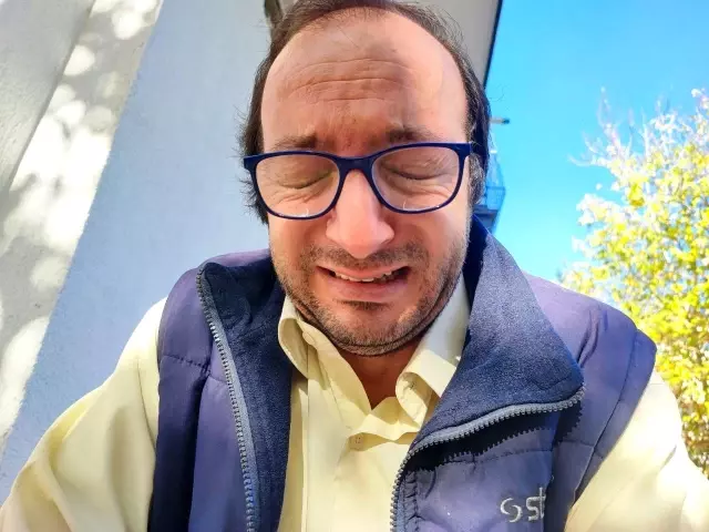 26 yıllık öğretmenin hayatını karartan hata! Ailesi terk etti, çocuk gibi ağladı