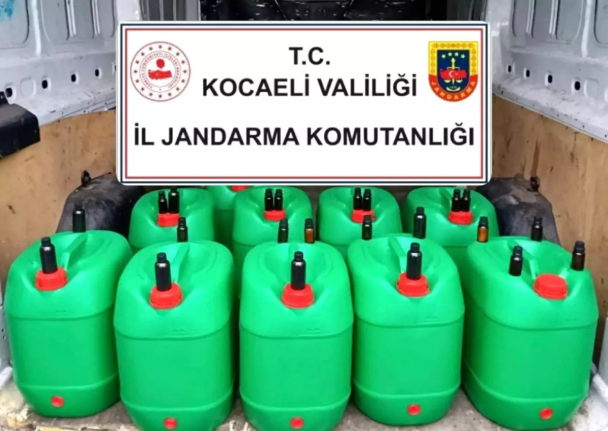 Kocaeli\'de 400 Litre Sahte Alkol Ele Geçirildi