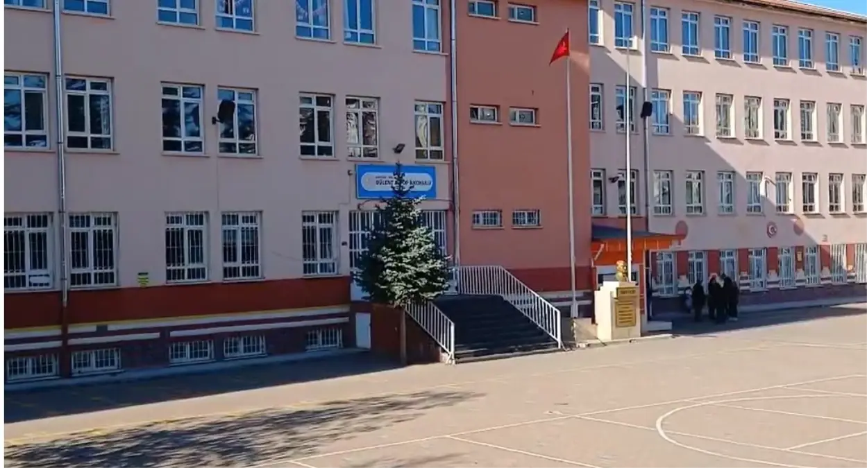 Jelibon Boğulma Vakası: Heimlich Manevrası Hayat Kurtarabilir