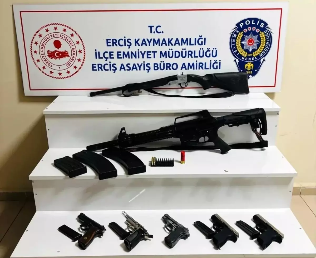 Van\'da Ruhsatsız Silah Operasyonu