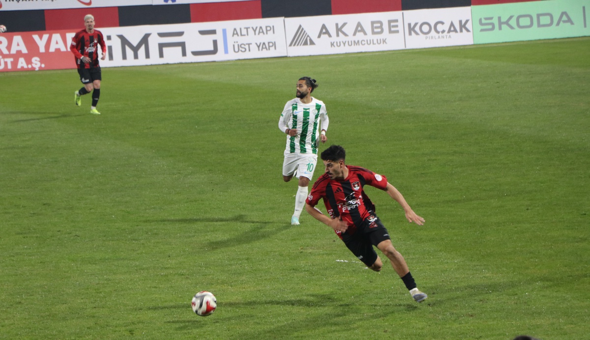Vanspor FK, Serik Spor\'a 1-0 Mağlup Oldu