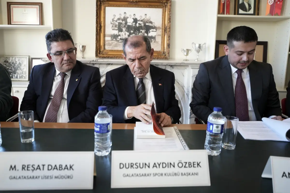 Emin Bülent Serdaroğlu Kitabı Tanıtıldı