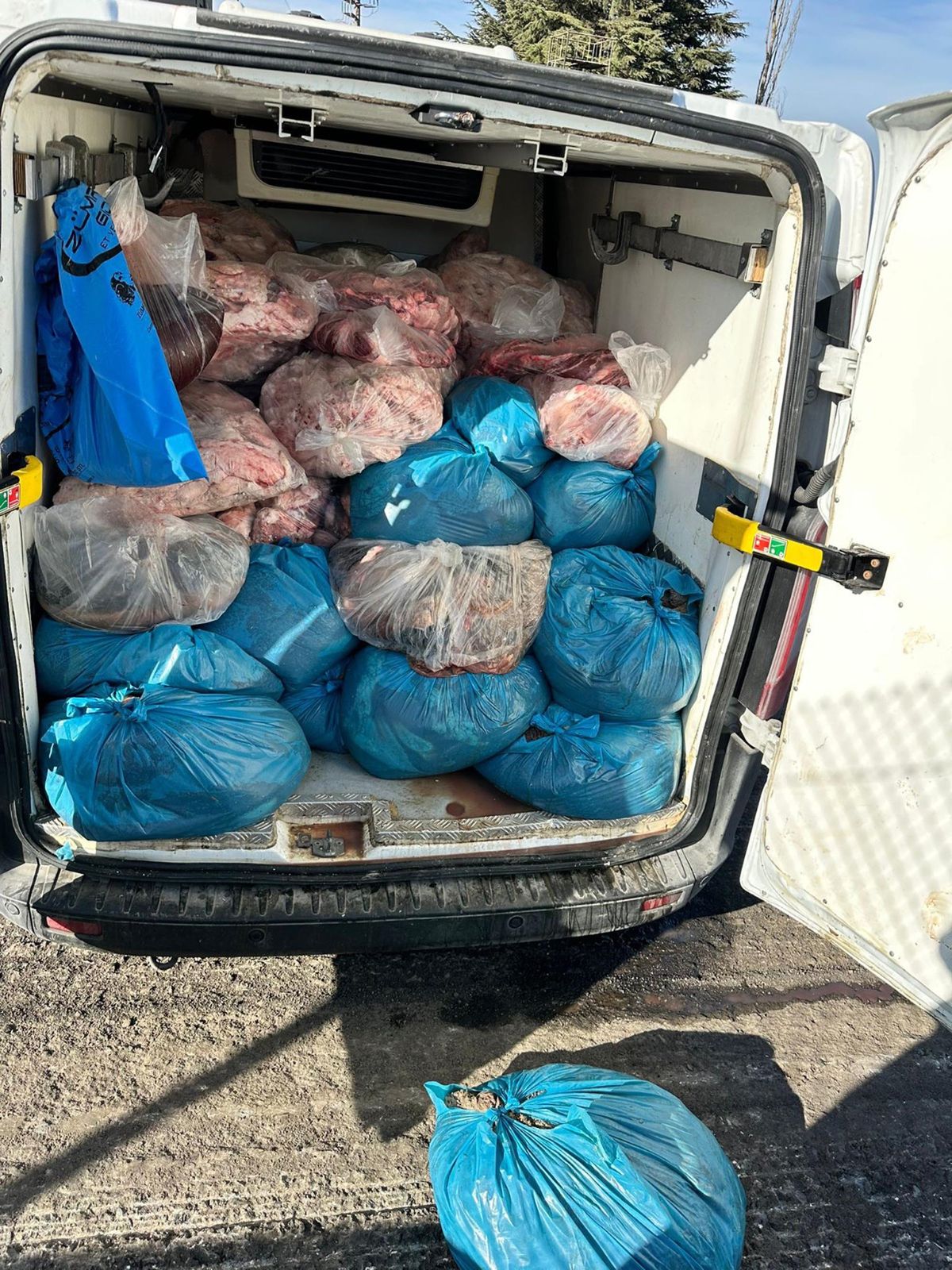 Tekirdağ\'da 2 Ton Kaçak Sakatat Ele Geçirildi