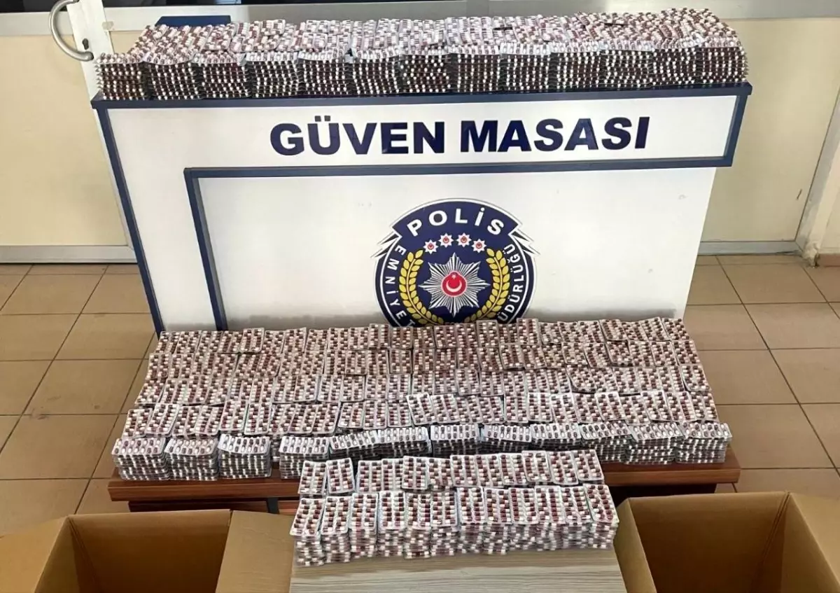 Adana\'da 34 Bin Sentetik Hapla Tutuklama
