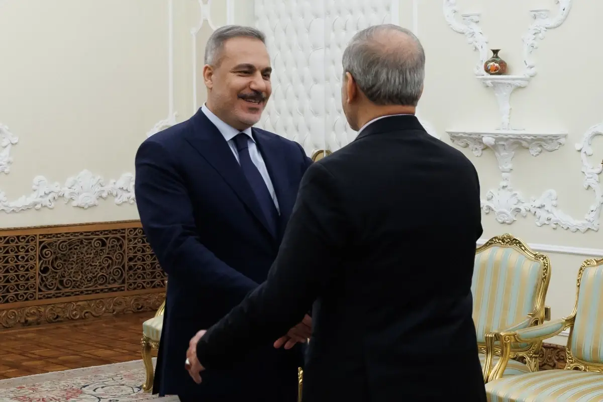 Fidan ve Pezeşkiyan Görüştü