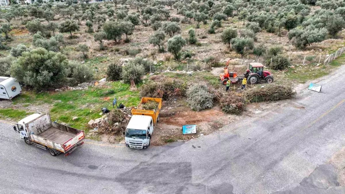 Didim Belediyesi Akbük\'te Temizlik Çalışmalarına Devam Ediyor