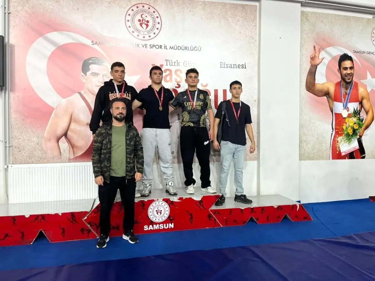 İlkadım Belediyespor Güreş Takımı 10 Madalya Kazandı