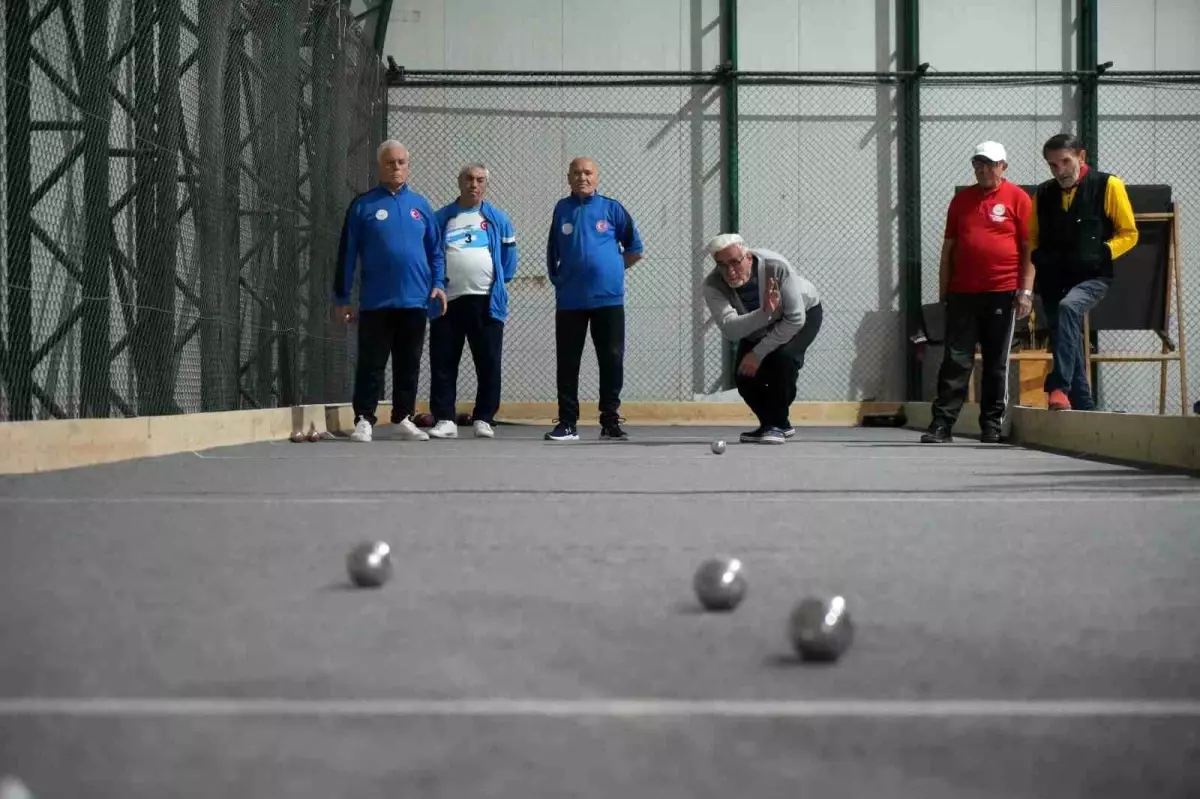Dostlukla Geçen Bocce Finalinde Erzincan Galip Geldi
