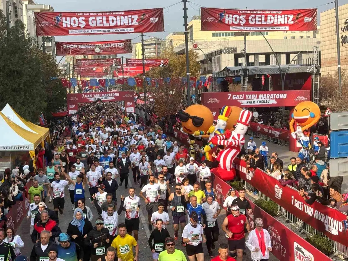 7. Gazi Yarı Maratonu ve Halk Koşusu Gaziantep\'te Başladı