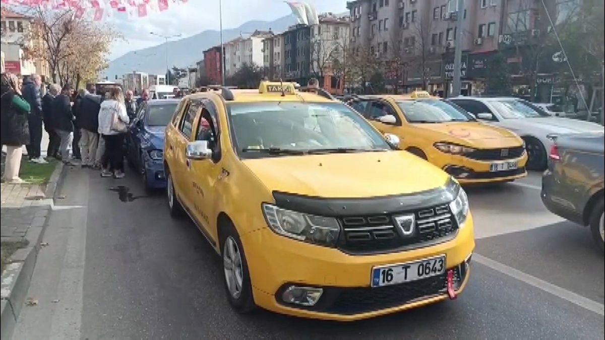 Bursa\'da Kaza: Baygın Sürücüye İlk Müdahale