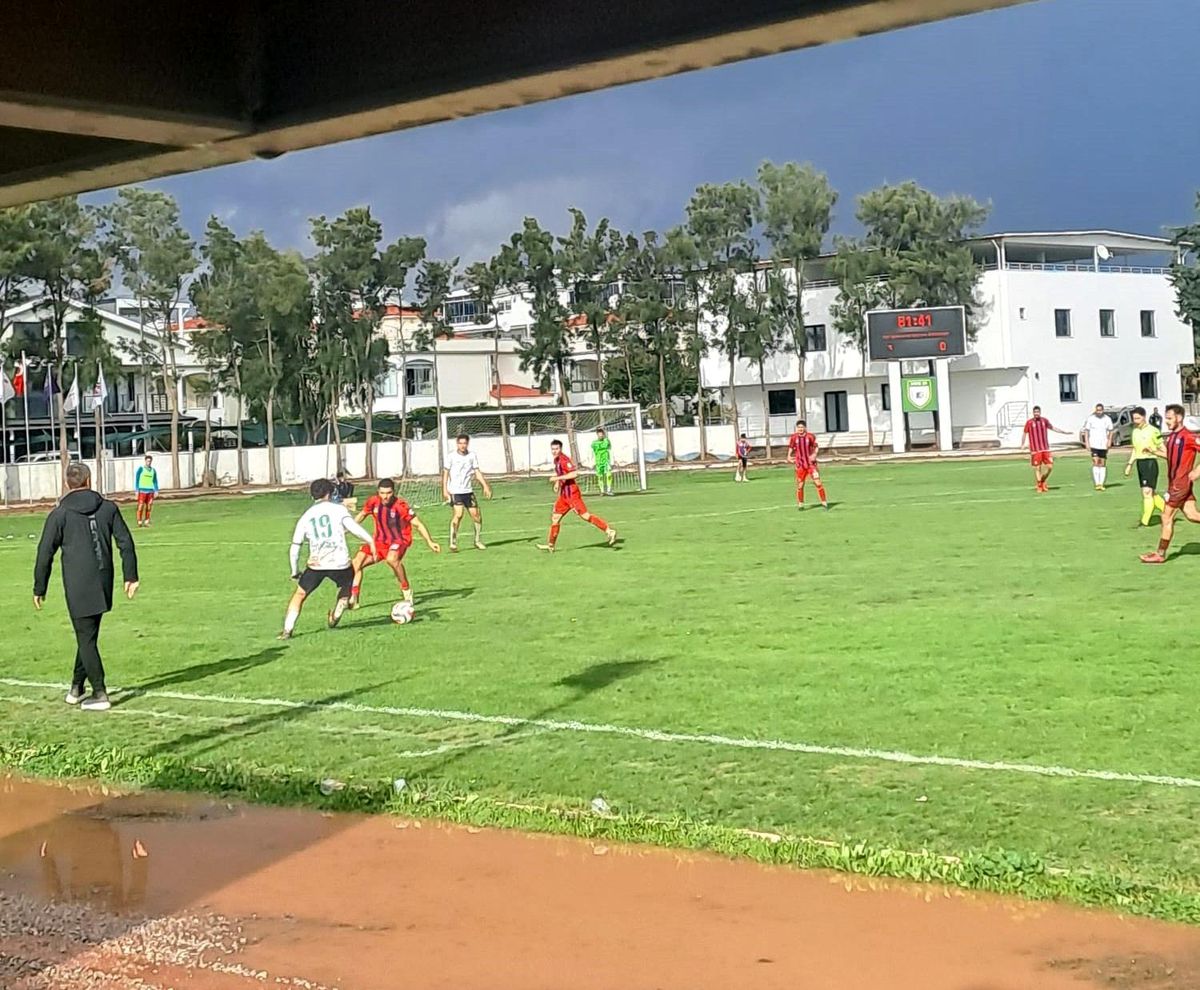 Söke 1970 Spor, Bornova\'yı 2-0 Yendi