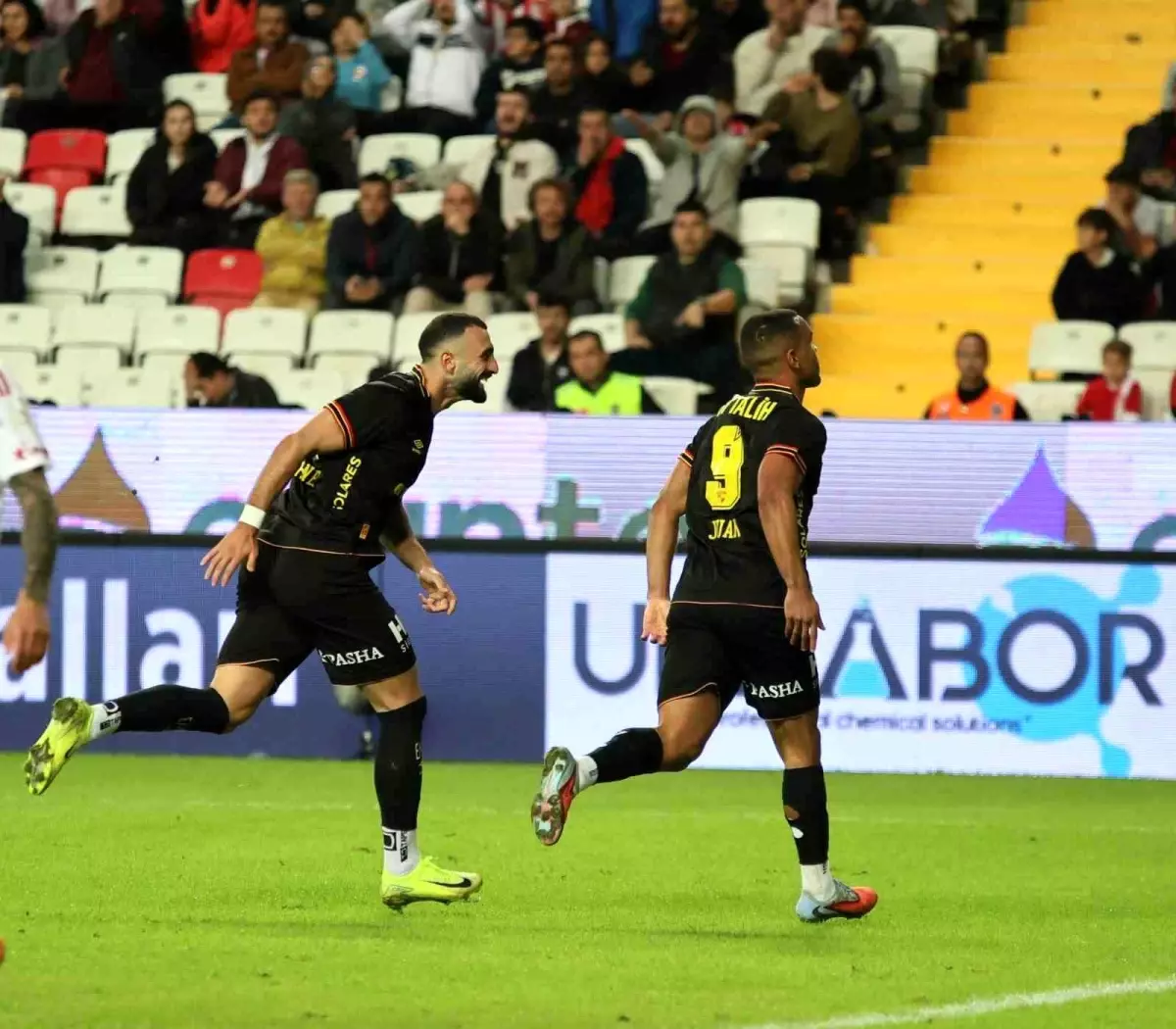 Antalyaspor, Göztepe\'ye 2-1 Mağlup Oldu