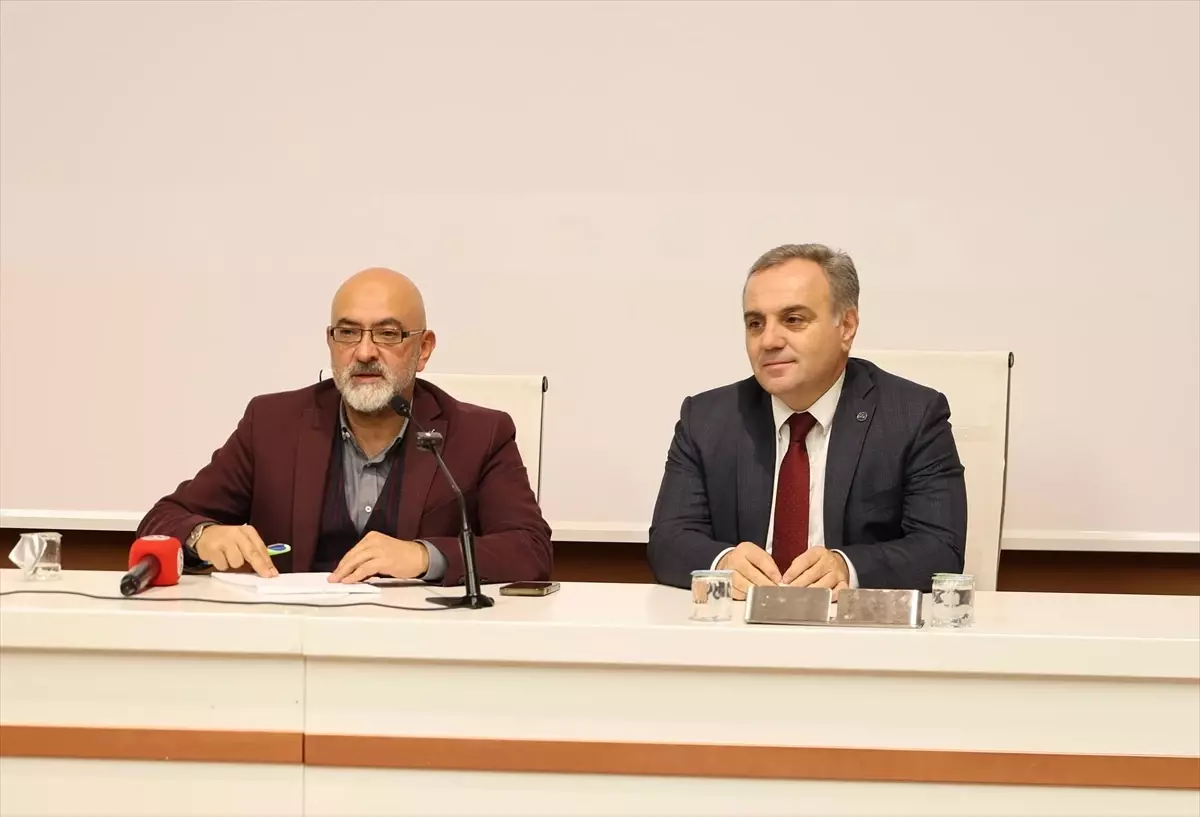 Cıngı, ERÜ Öğrenci Takımlarıyla Bir Araya Geldi