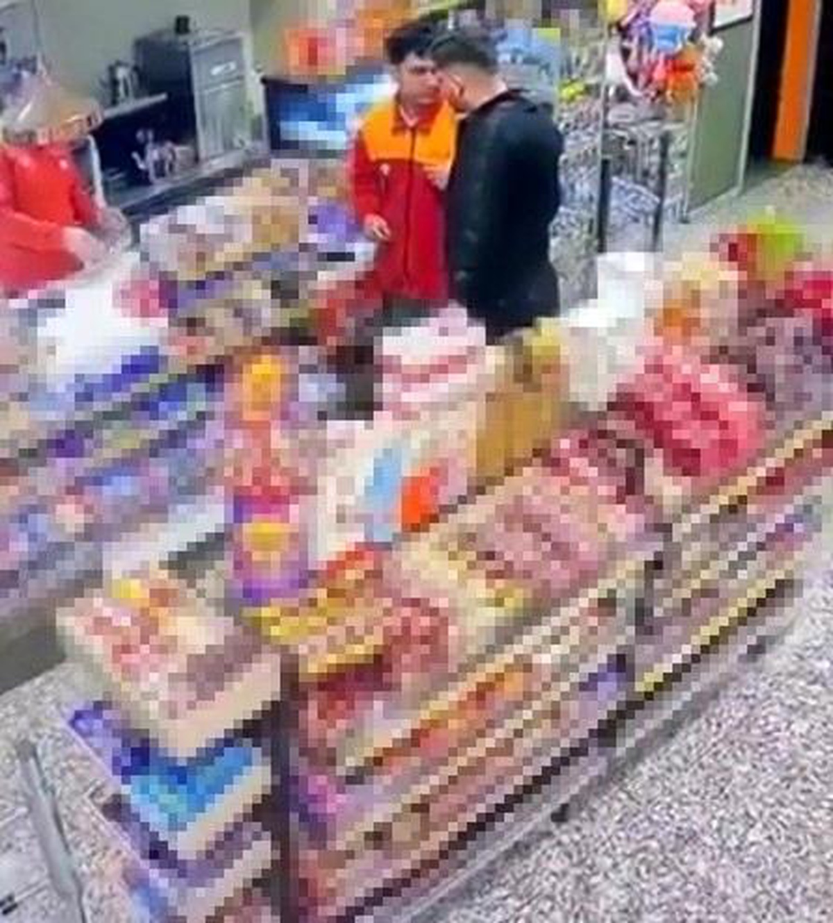 Alkollü Şahıs Akaryakıt Görevlisini Darbetti
