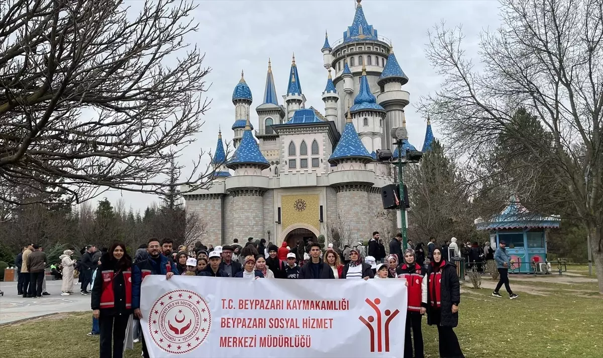 Kadın El İşleri Atölyesi\'ne Ziyaret