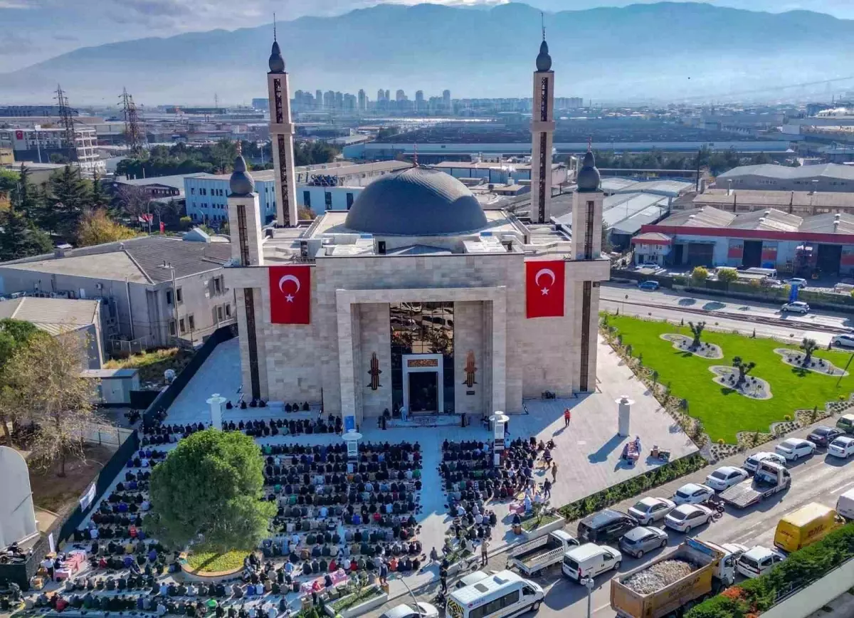 Bursa\'da Yeni DOSAB Camii Açıldı