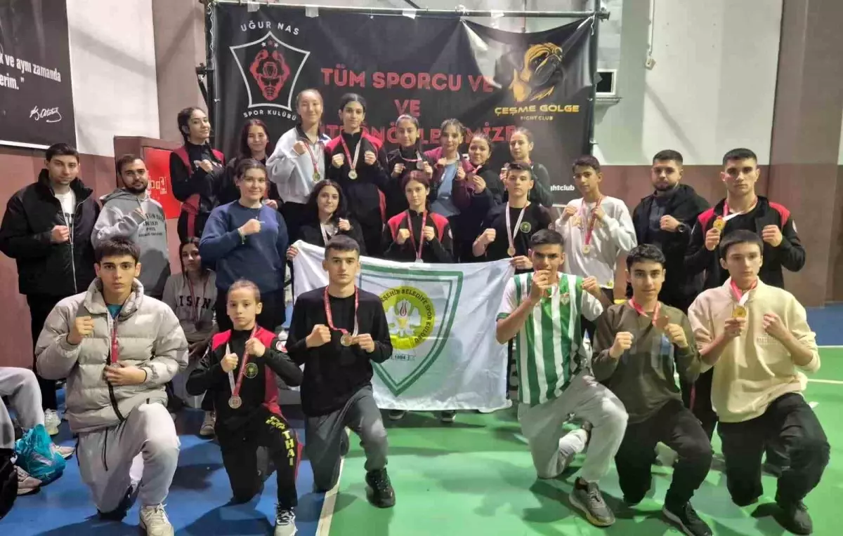 Manisa\'nın Muaythai Başarısı: 40 Madalya ile Döndüler