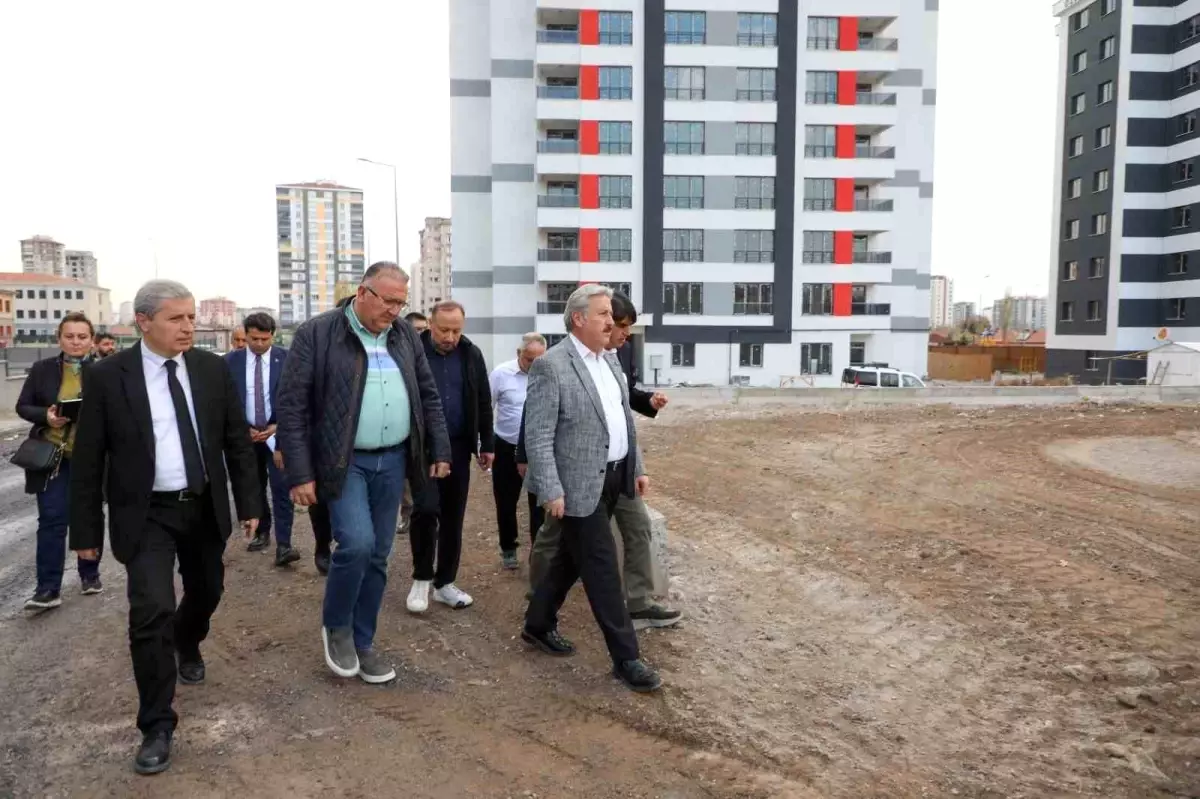 Melikgazi\'de Kentsel Dönüşüm Projeleri ile İlçe Güzelleşiyor
