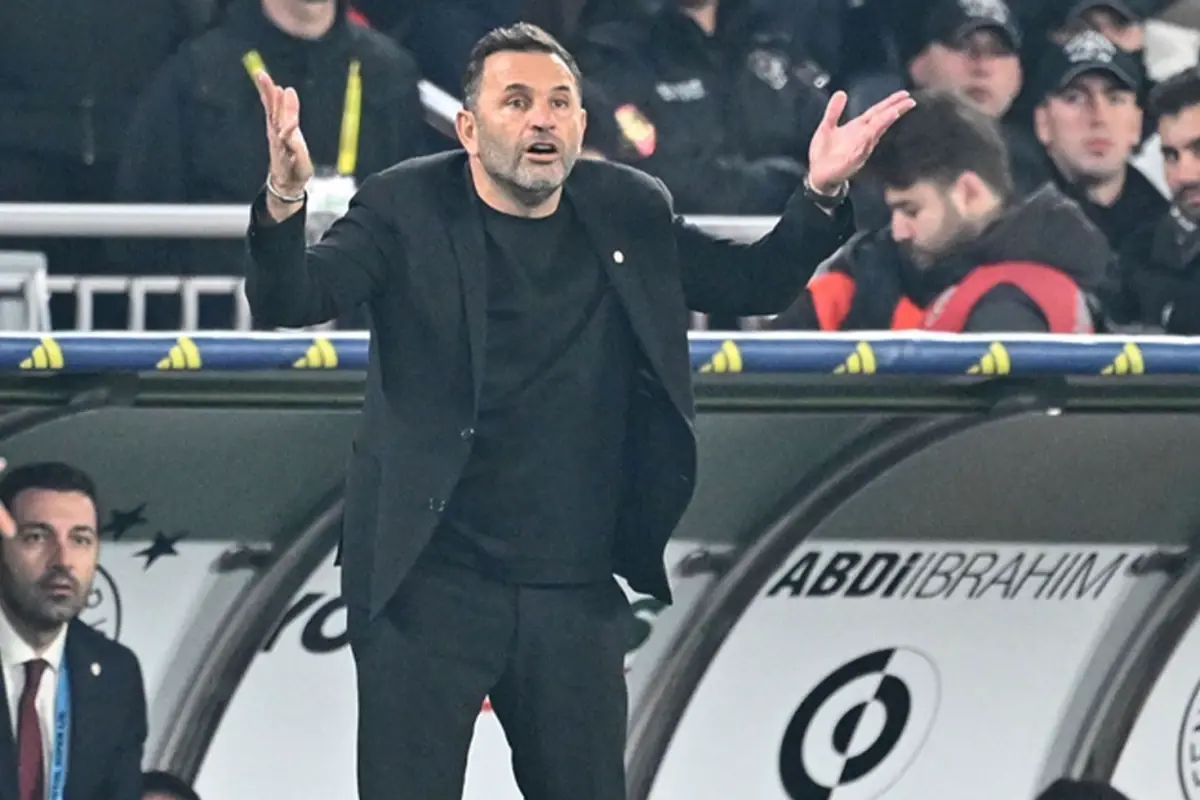 Okan Buruk\'tan zehir zemberek sözler: Oyuncum kör oluyordu, iki futbolcumuzun ayağı kırılabilirdi