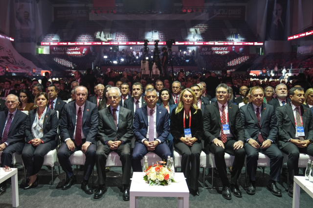 Özel'in A takımı belli oldu! Kılıçdaroğlu'na yakın isimler gitti, Koç Holding'den sürpriz transfer var