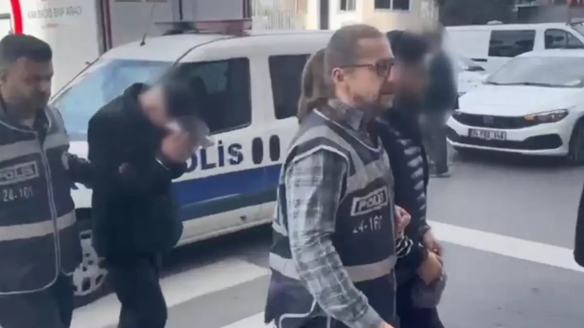 Sarıyer\'de Uyuşturucu Operasyonu: 2 Tutuklama