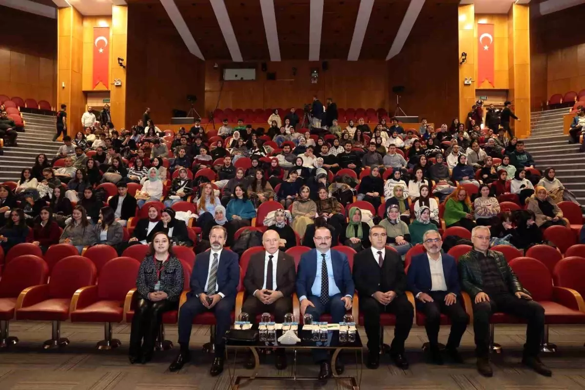 TEDxAtatürkUniversity 2023: Gençlerin Fikirleri Perdeyi Aralıyor