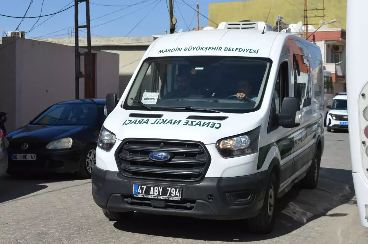 Mardin\'de Tabancayla Vurulan Genç Defnedildi