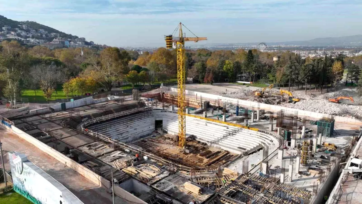 Bursa\'da Atatürk Spor Salonu Yeniden İnşa Ediliyor
