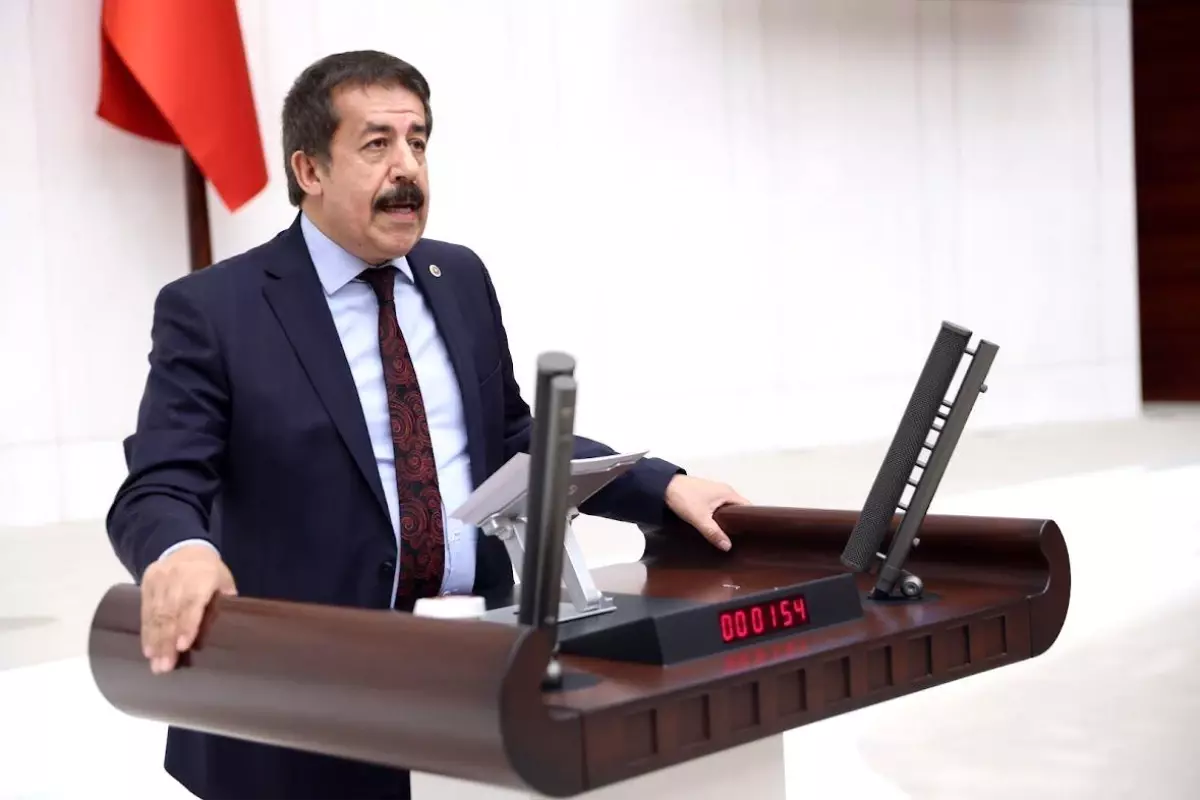 Erdoğan\'ın sözlerini aktaran Fırat\'tan yatırımcılara \'Erzurum\'a fabrika açın\' çağrısı