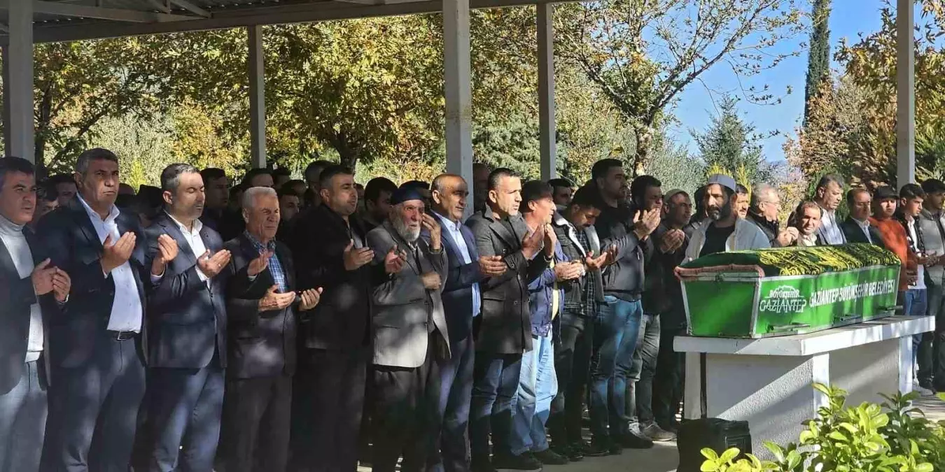 Gaziantep\'te Feci Kaza: Mehmet Çetinpolat Sonsuzluğa Uğurlandı