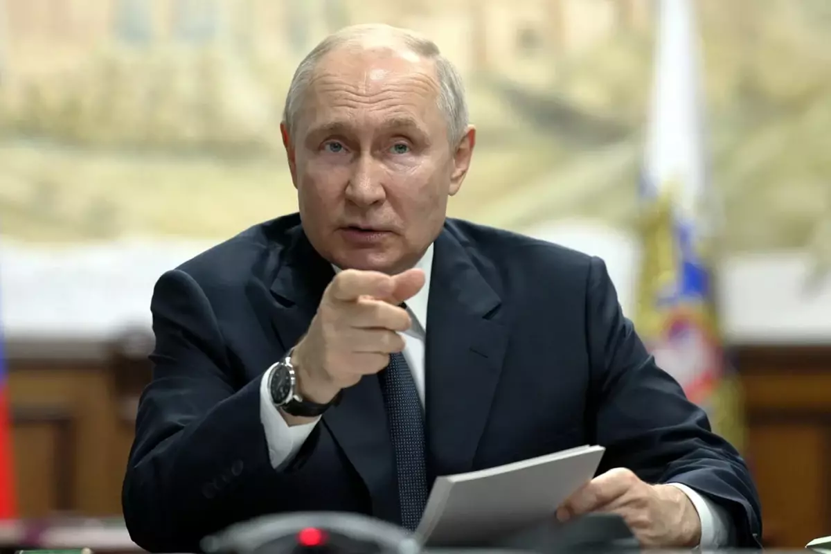 Putin: Ukrayna gemilerine yönelik saldırıları artıracağız, Avrupa savaşmak istiyorsa biz hazırız