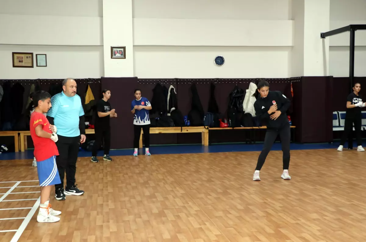 Evin Erginoğuz\'un Altın Madalya Başarısı