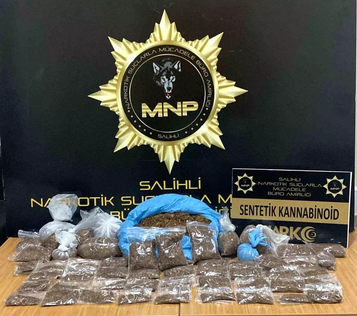 Salihli\'de Uyuşturucu Operasyonları: 508 Şüpheli Yakalandı