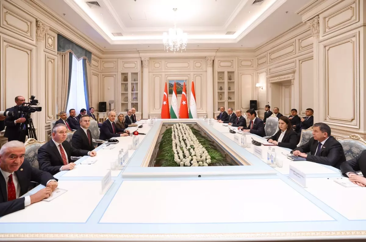 Kurtulmuş\'tan Tacikistan Ziyareti