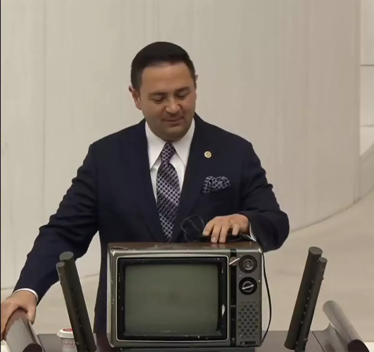 TBMM\'de TRT Tartışmaları