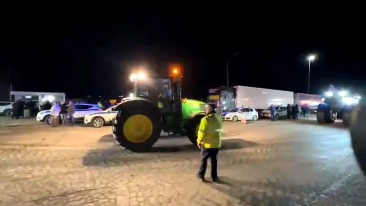 Yunanistan\'da çiftçiler eylemde, İpsala Sınır Kapısı kapandı