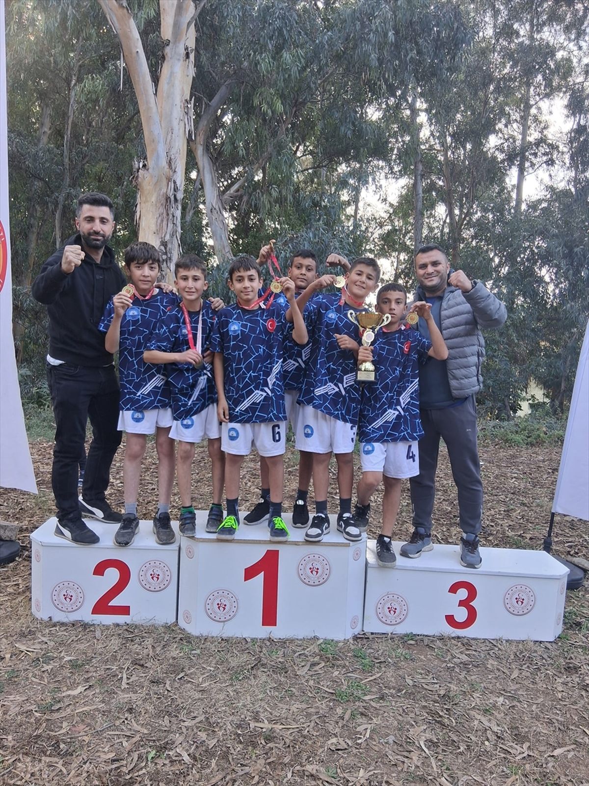 Aladağ\'da İmam Hatip Kros Takımı İl Birincisi