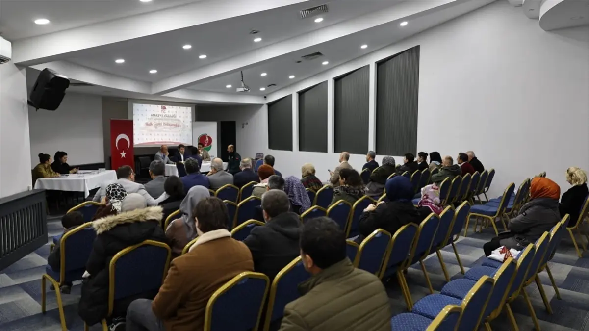 Amasya\'da Halk Günü Toplantısı