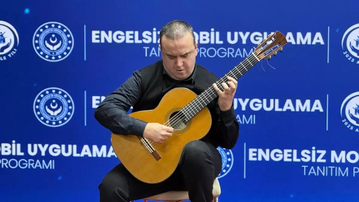 Bakan Göktaş: Engelli bireylerin güvenle yaşadığı bir toplum inşa etmek için çalışıyoruz