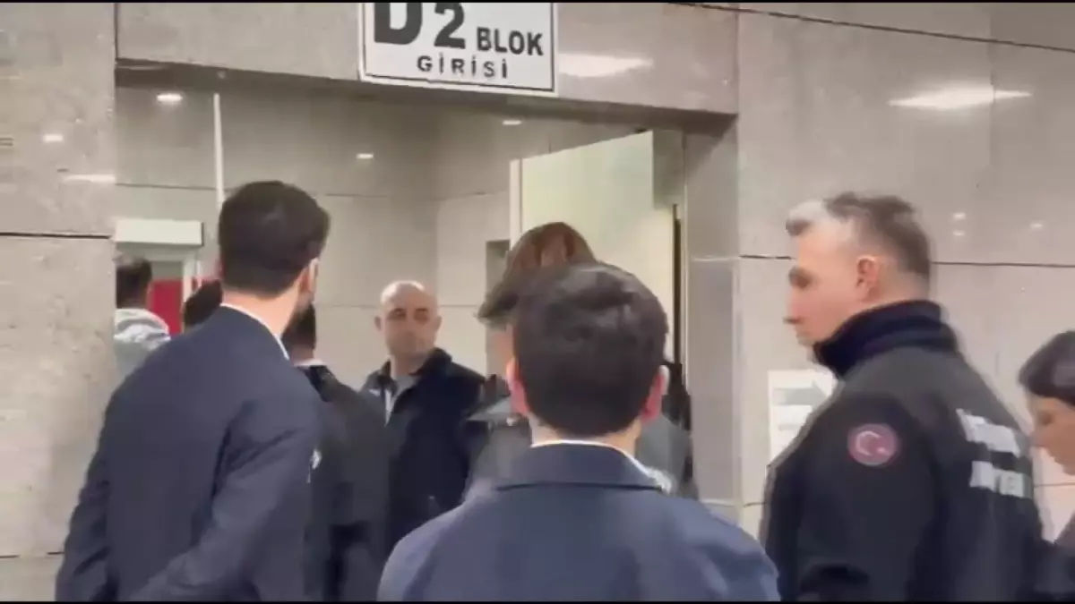 Borsa İstabul\'da Spekülasyon Operasyonu: 10 Gözaltı