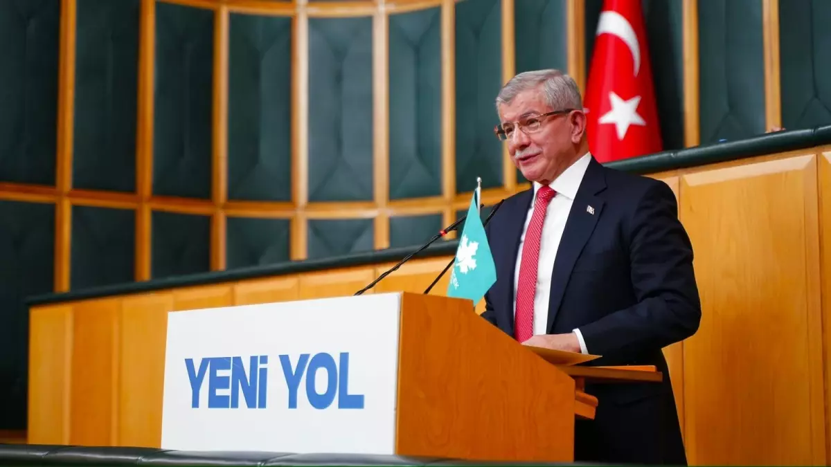 Davutoğlu\'ndan Asgari Ücret ve Tepki Mesajı