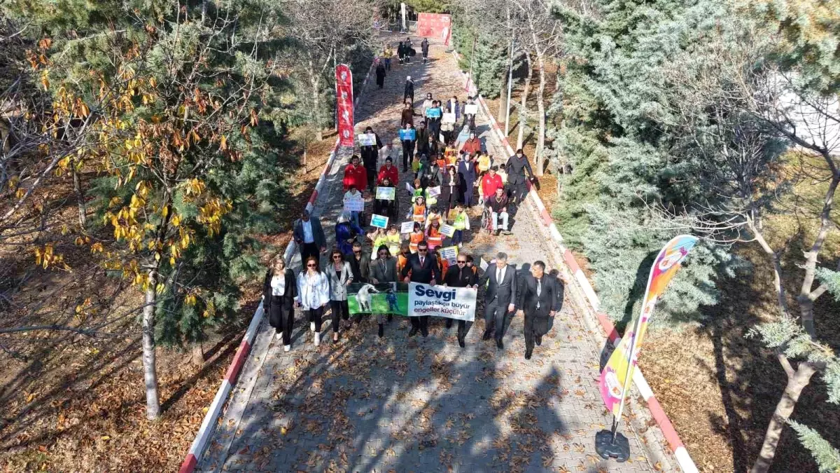 Elazığ\'da Engelli Öğrencilere Farkındalık Etkinliği