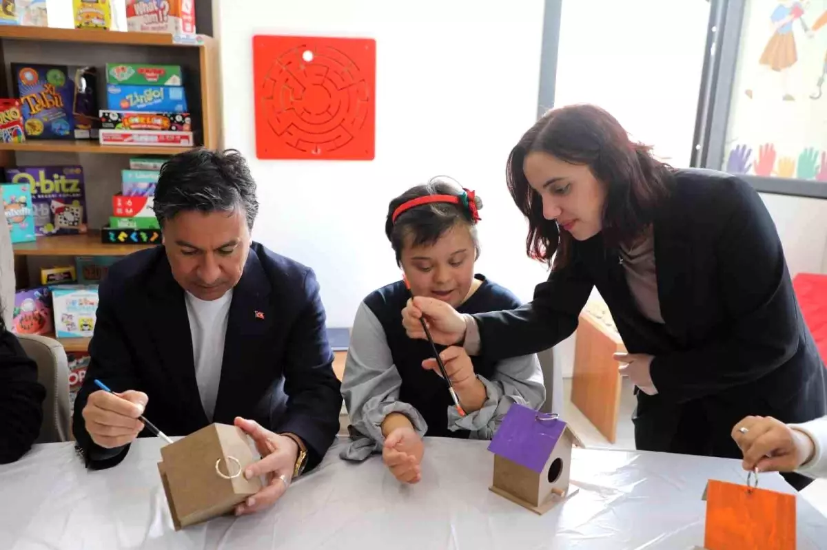 Engeller Muğla\'da sevgi ve hizmetlerle aşılıyor