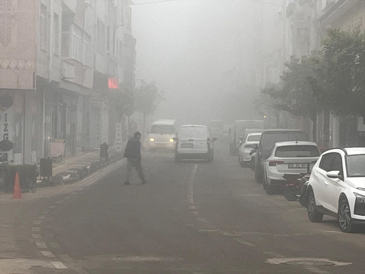 Hayrabolu\'da Sis Ulaşımı Olumsuz Etkiledi