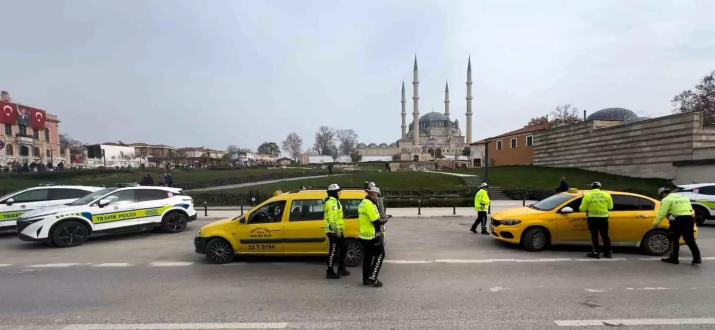 Edirne\'de Kış Lastiği Denetimi: 5 Bin 856 TL Ceza