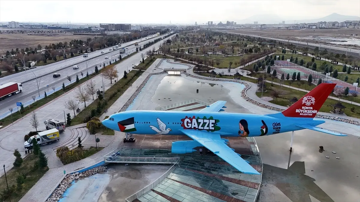 Konya\'da Uçak Grafitisi Gazze\'ye Destek